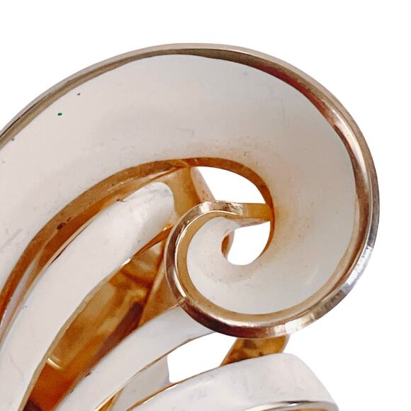 VTG 1980s Clip On Earrings Gold Tone White Enamel Pearl Retro Revival Sculptural - Picture 4 of 14